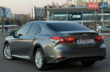 Седан Toyota Camry 2022 в 