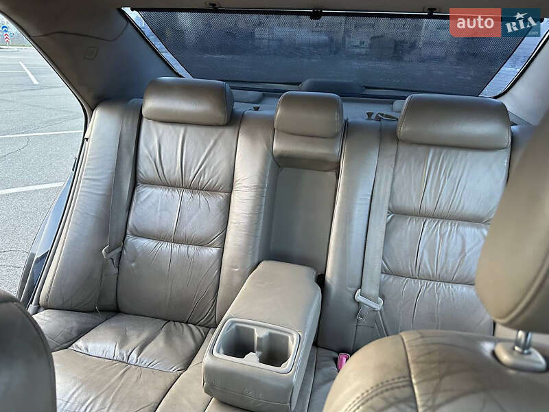 Седан Toyota Camry 2004 в Киеве