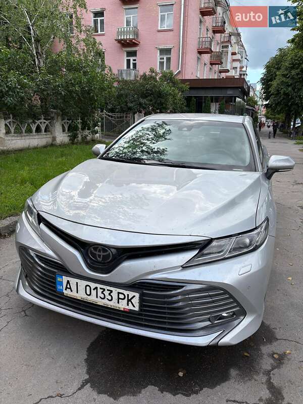 Седан Toyota Camry 2018 в 