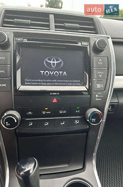 Седан Toyota Camry 2016 в 