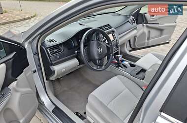 Седан Toyota Camry 2015 в 
