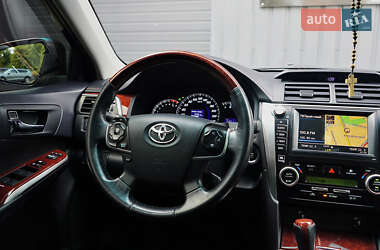 Седан Toyota Camry 2012 в 