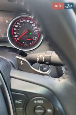 Седан Toyota Camry 2018 в 