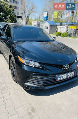 Седан Toyota Camry 2021 в Одессе
