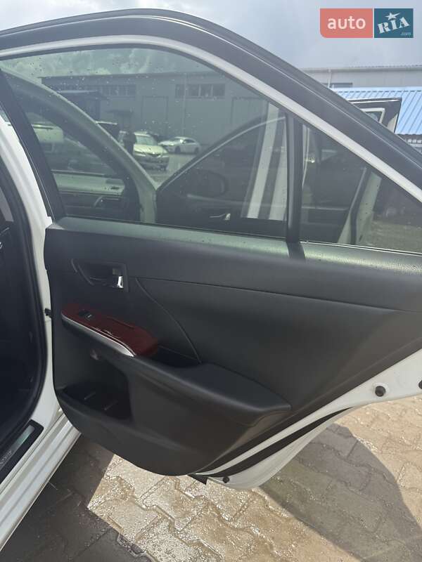 Седан Toyota Camry 2012 в Хмельницькому