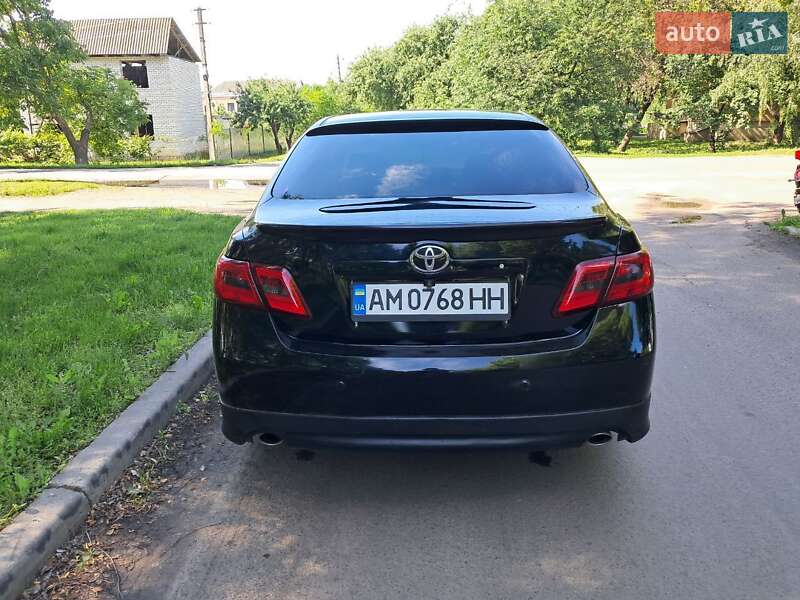 Седан Toyota Camry 2008 в Бобровиці