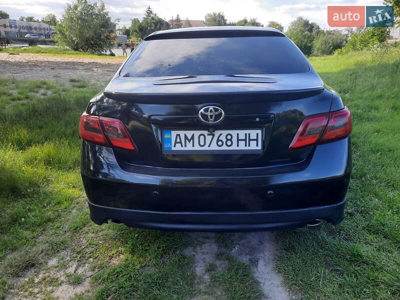 Седан Toyota Camry 2008 в Бобровиці
