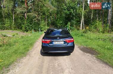 Седан Toyota Camry 2016 в 