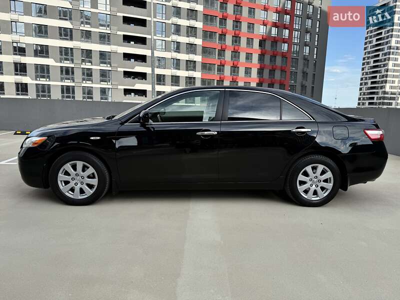 Седан Toyota Camry 2009 в Киеве