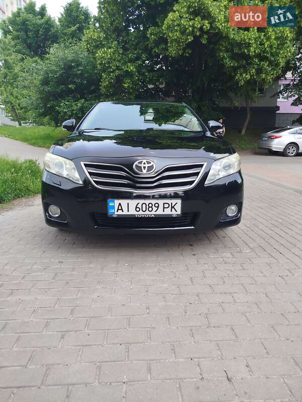 Седан Toyota Camry 2009 в 