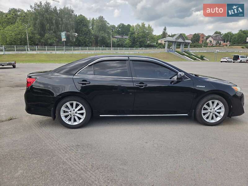 Седан Toyota Camry 2012 в Києві