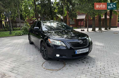Седан Toyota Camry 2007 в Виннице