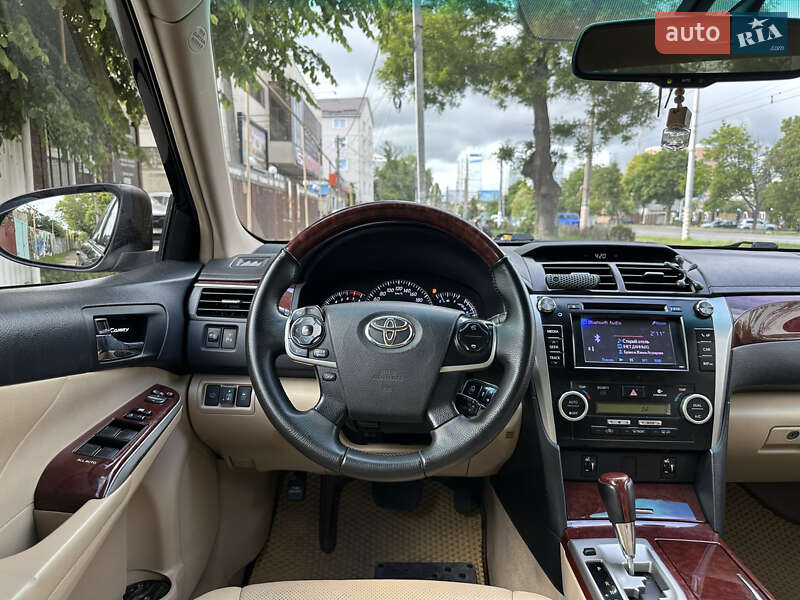 Седан Toyota Camry 2012 в Одессе