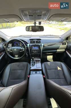 Седан Toyota Camry 2017 в 