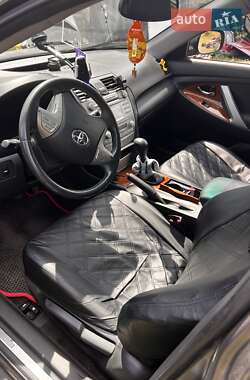Седан Toyota Camry 2007 в Киеве