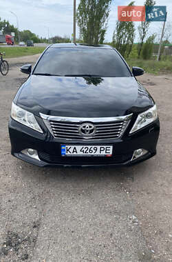 Седан Toyota Camry 2012 в Шостці