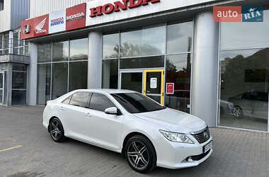 Седан Toyota Camry 2013 в 