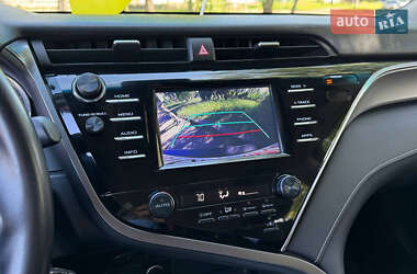 Седан Toyota Camry 2018 в 