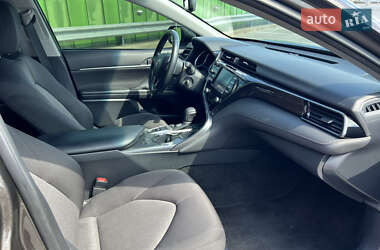 Седан Toyota Camry 2019 в 