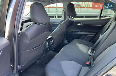 Седан Toyota Camry 2019 в 