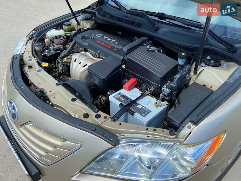 Седан Toyota Camry 2008 в Хмельницькому