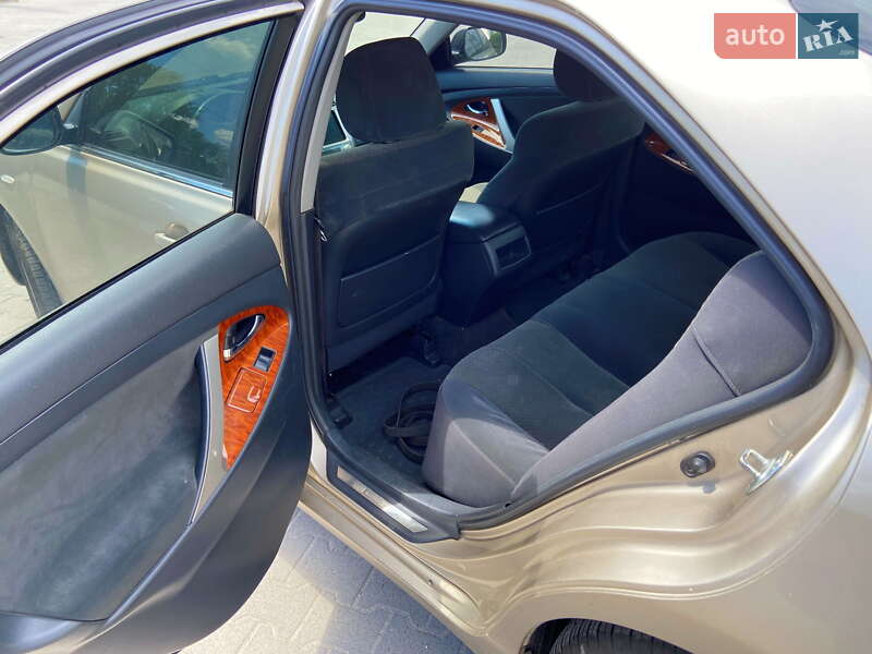 Седан Toyota Camry 2008 в Хмельницькому