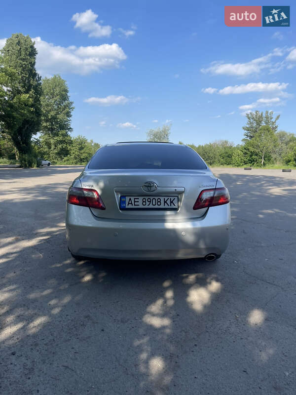 Седан Toyota Camry 2007 в Павлограде