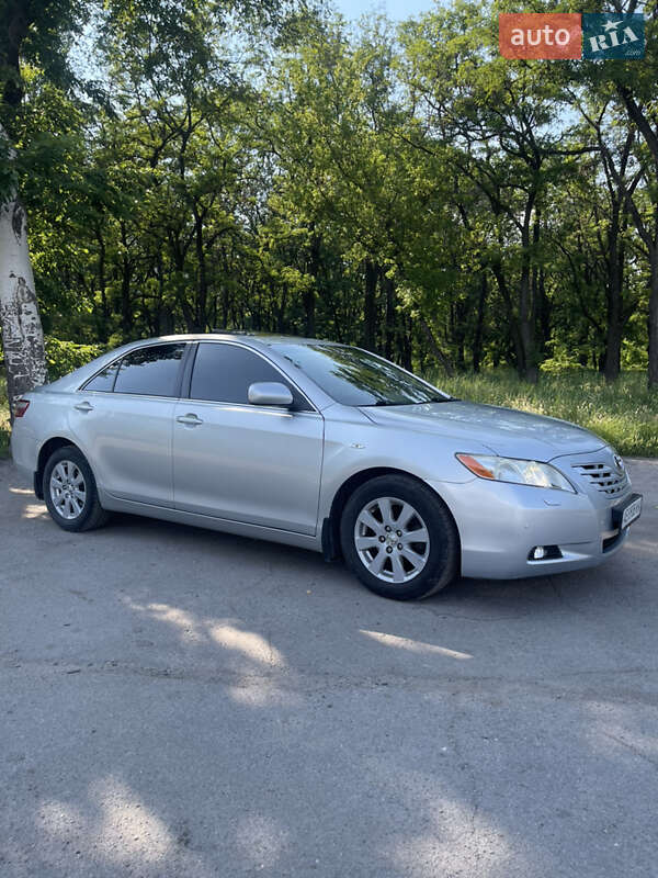 Седан Toyota Camry 2007 в Павлограде