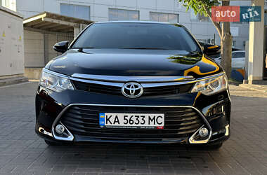 Toyota Camry 2017