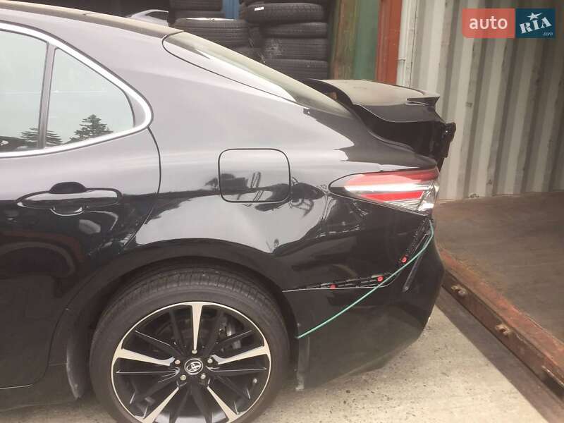 Седан Toyota Camry 2018 в Великій Михайлівці