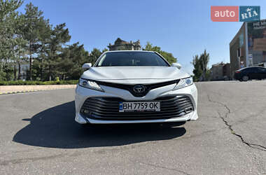 Седан Toyota Camry 2021 в 