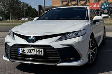 Седан Toyota Camry 2022 в Днепре