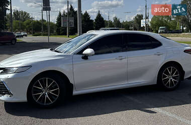 Седан Toyota Camry 2022 в 
