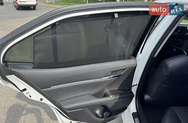 Седан Toyota Camry 2022 в 