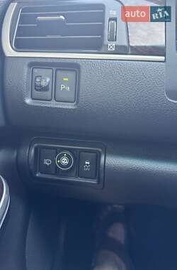 Седан Toyota Camry 2017 в 