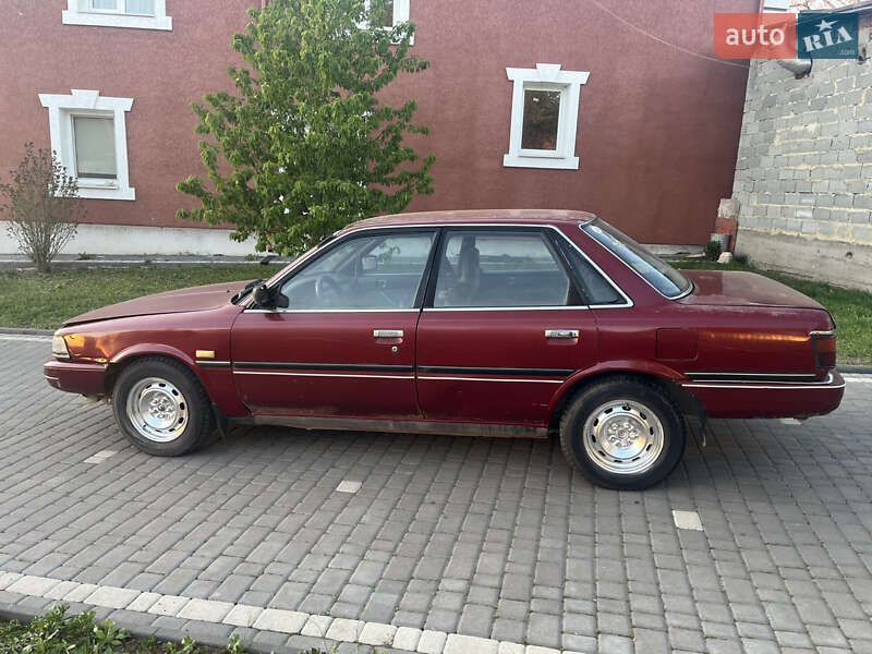 Toyota Camry 1988