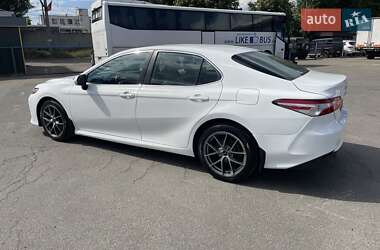 Седан Toyota Camry 2019 в 