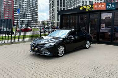 Седан Toyota Camry 2020 в 