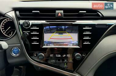 Седан Toyota Camry 2020 в 