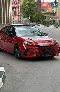Toyota Camry 2024