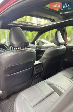 Седан Toyota Camry 2024 в 