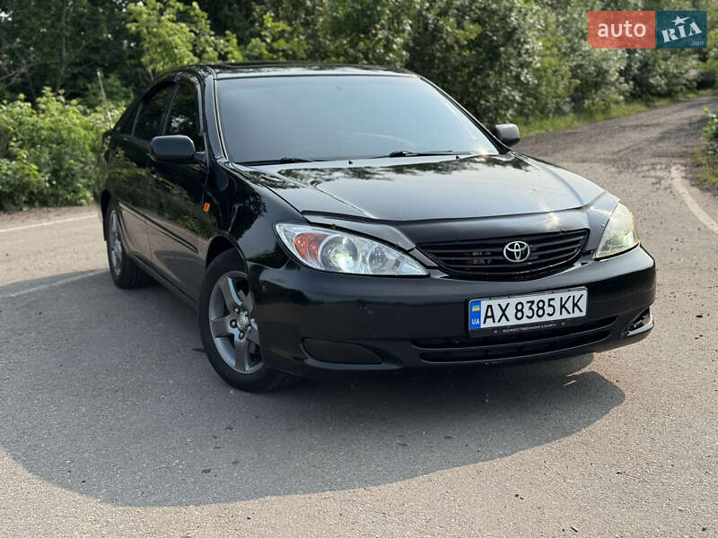 Toyota Camry 2004