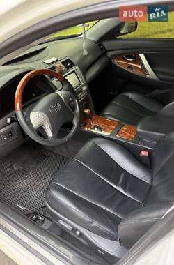 Седан Toyota Camry 2009 в 