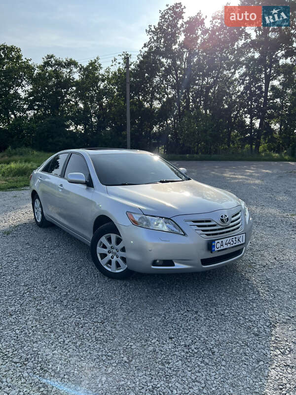 Седан Toyota Camry 2007 в Умани
