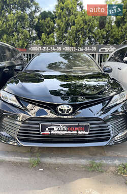 Седан Toyota Camry 2021 в Одессе