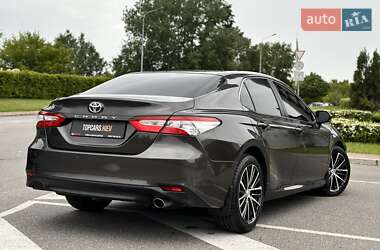 Седан Toyota Camry 2018 в 