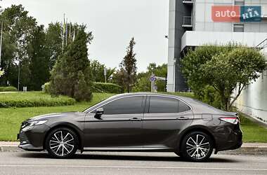 Седан Toyota Camry 2018 в 