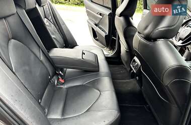 Седан Toyota Camry 2018 в 