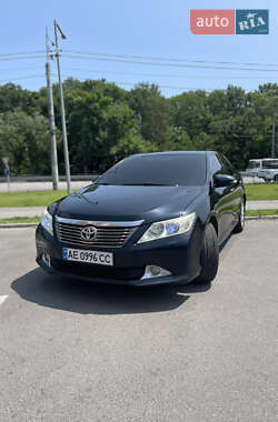 Седан Toyota Camry 2011 в Дніпрі