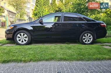 Седан Toyota Camry 2011 в Тернополе